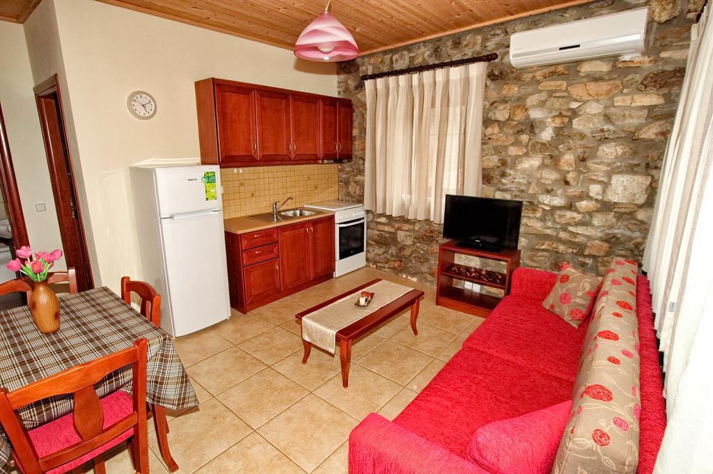 Traditional Apartments Tsikrikonis Mirtofiton Dış mekan fotoğraf